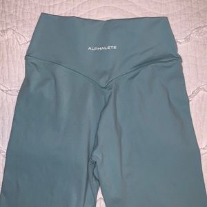 Alphalete Essential Leggings